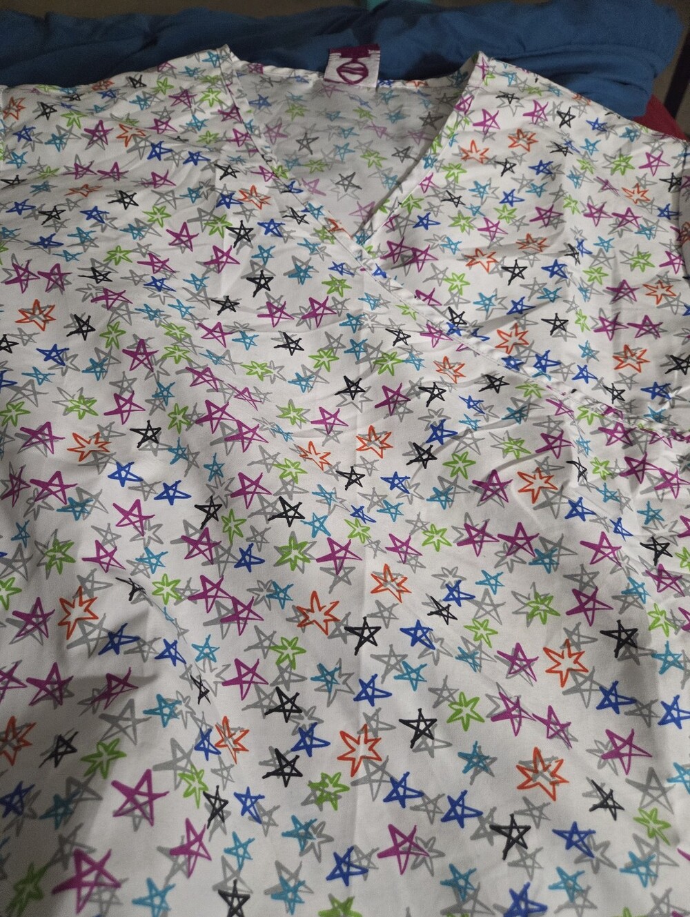 Womens White Star-Print Scrub Top - Multi Color